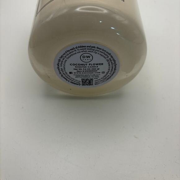 Dw Home COCONUT FLOWER Medium Candle 9.4 Oz NEW - Picture 5 of 5